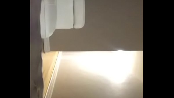 Periscope_video 1_negra moviendo el culo