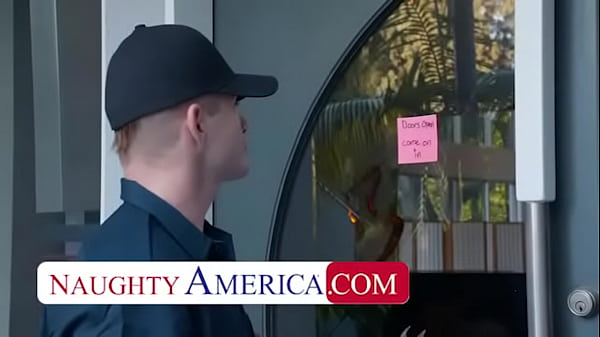 Play MP4 - Dick-Hungry Goth Pays Delivery Fee With A TittyFuck