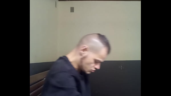 jeune branleur sans limite 