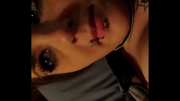 diamond sucks me oiff