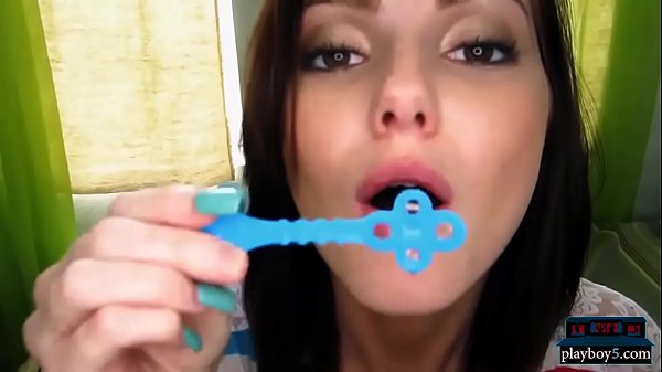 Nonton Redhead Teen Girlfriends Having Homemade Sex On Video thumbnail