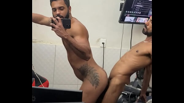 Engolindo A Pica Toda Do Meu Vizinho thumbnail