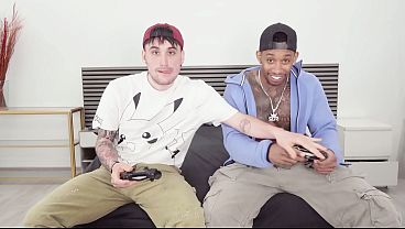 Nonton Horny Eva Fay Secretly Fucks Both Her Nerdy Friends Still Dripping In Cum thumbnail