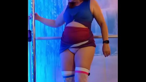 Nonton Hotwife Steffi - My Desert Paint Pussy Dance thumbnail