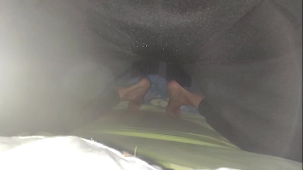 Play MP4 - Peeing in pants