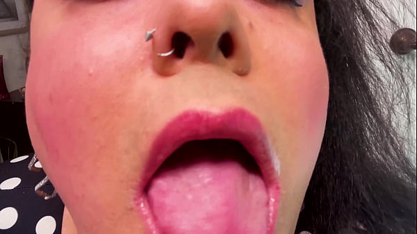 Play MP4 - Passionate Kissing & Sloppy Blowjob &lpar;TEASER&rpar;