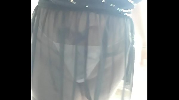 Play MP4 - Showing sexy pussy