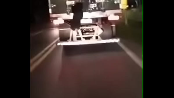 Nonton Cabelo Caratinga thumbnail