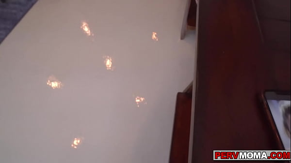 Kayla Paige snaps and make a video_of her playing with her pussy