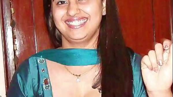 indian slut wife nude_posing