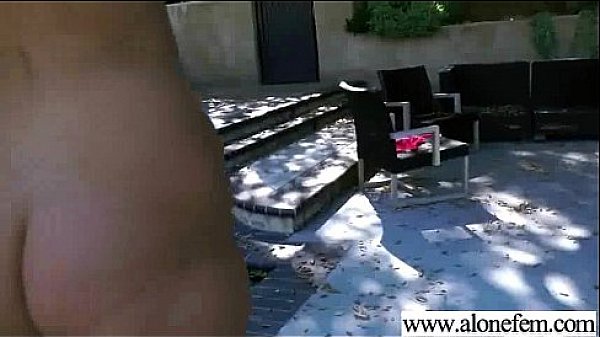 Amateur Girl (nadia noel) Put In Her Pussy Sex Toys movie-20 