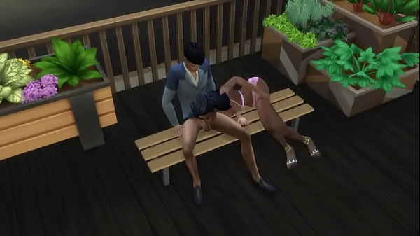 Грязно поимел подружку с маленькими сиськами на_заднем дворе