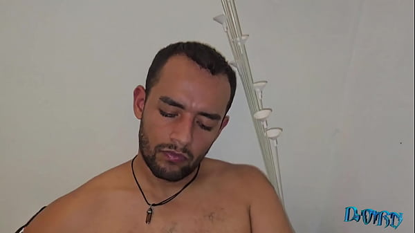 Noite De Filme Virou Suruba Na Sala De Estar thumbnail