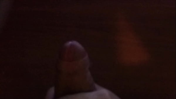 Play MP4 - Novinho batendo punheta e gozando