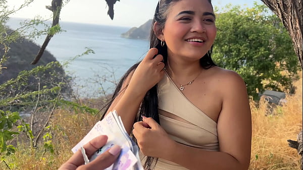 Hermosa turista le es infiel a sumarido_con un desconocido por dinero