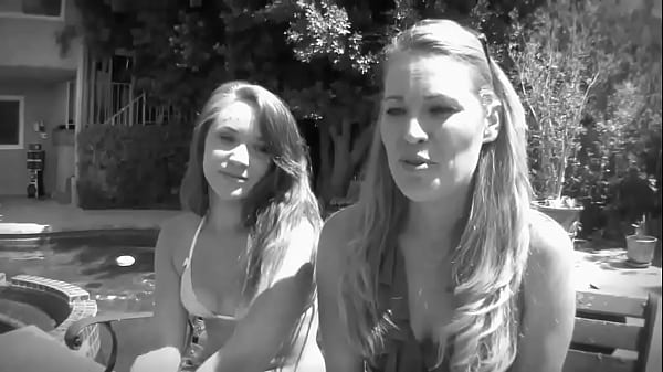 Nonton Teagan Summers And Daisy Layne Are Whores thumbnail