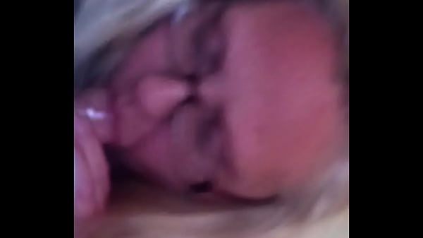 Amanda Marie sucking dick