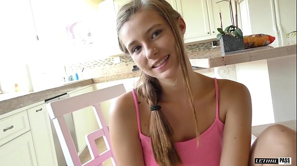 Carolina Sweets Eats The Whole Ass Bruh!! Scrumptious! Eat It!! thumbnail