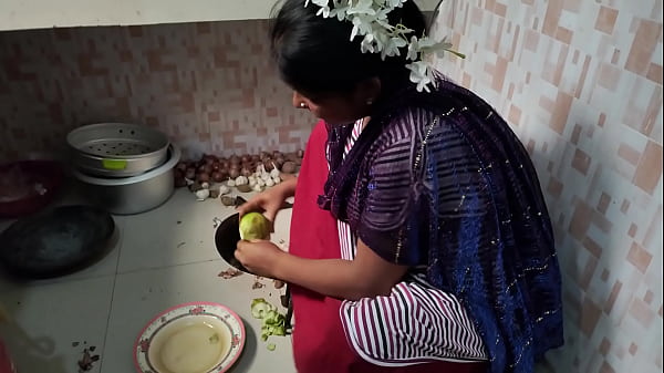 Play MP4 - I Fuck My step Sister-In-Law in the kitchen