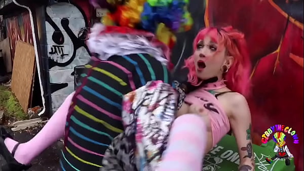 Play MP4 - Fucking gothic chick after rock concert