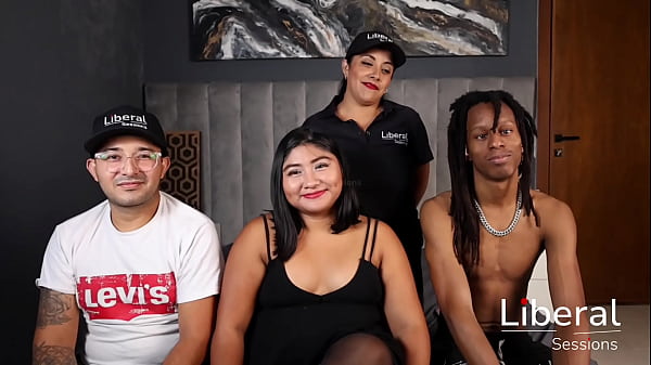 Nonton Culona Hotwife Follada Por Negro De Pene Enorme thumbnail