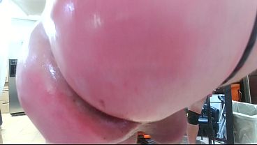 Up Close Bubble Butt Hole Wet N Juicy