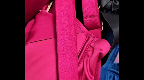 Nonton Trouve La Pour Ouvrir Tous Les Cadenas De Cette Incroyable Lingerie Honey ... thumbnail