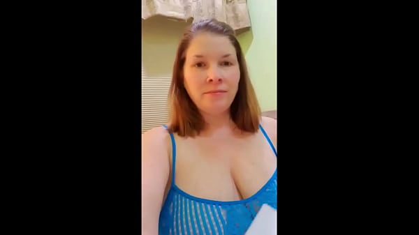 Nonton Big Titty Whore Penetrates Herself In All Holes thumbnail
