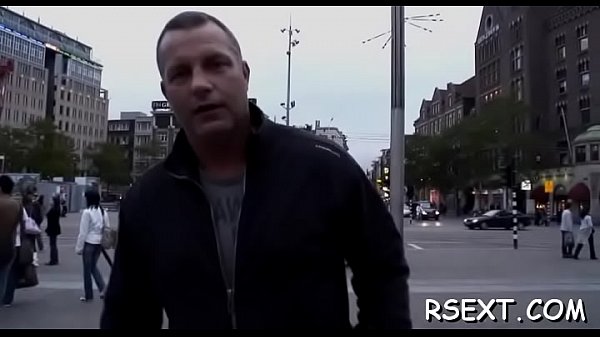 Sexy ass sweetheart sucks dick 