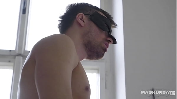 Smooth Bodies Hunk Solo Debut - Harry Parker - Maskurbate