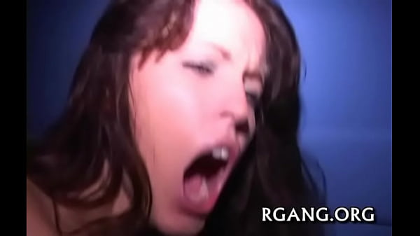 Beauty loses_her virginity