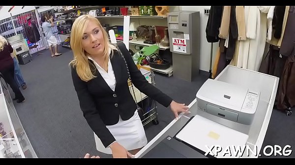 Camera is focusing on an non professional 