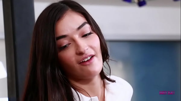 Petite masseuse slammed doggystyle 