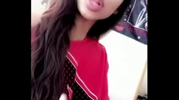 Crush has immaculate dick sucking lips 