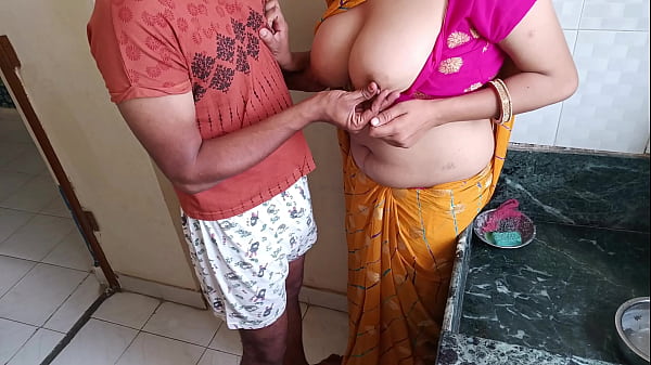 कामवाली की नेवली मैरिड बहू को किचन में पेला जब वो बर्तन धो रही थी thumbnail