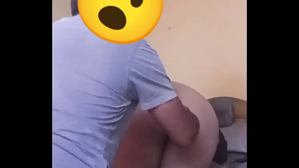 Play MP4 - Montando un culo jigante