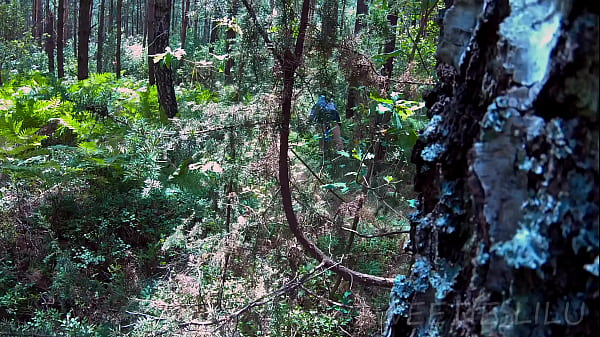 A stranger fucked me in the woods as soon as I peed.Sweetie LiluHomemade porn video