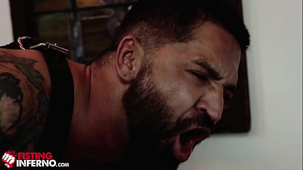 Dominic Pacifico Rides Alex Killian's Fist Like A Champ 