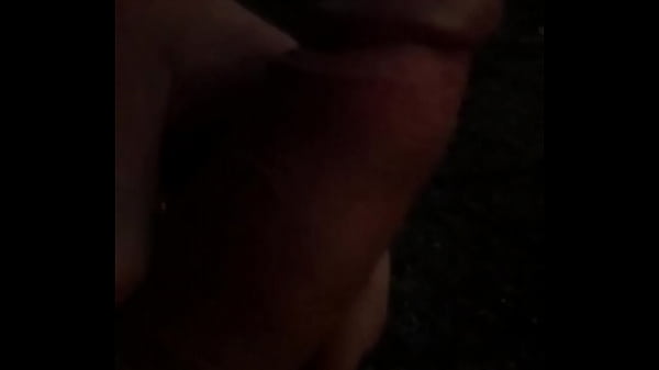 Al aire libre al lado de la_autovía