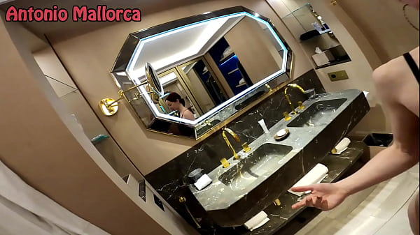 Nonton Uncut - White Bubble Butt Redhead Gets Big Dick - Behind The Scene thumbnail