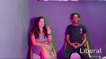 Nonton Milf Tetona Esta Apunto De Probar Su Primera Verga Nerga thumbnail