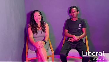 MILF TETONA ESTA APUNTO DE PROBAR SU PRIMERA VERGA NERGA