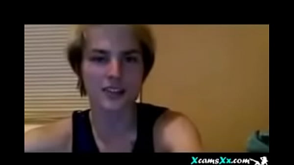 Nonton Sweet Teencouple Fucks On Cam thumbnail