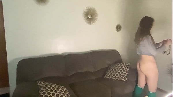 Play MP4 - Squirter has the loudest back to back orgasms