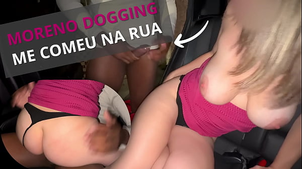 Noite De Dogging: Nandanua Usada Na Rua Por Um Desconhecido Na Frente Do Corno / Used In The Street By A Stranger While My Cuck Watched thumbnail