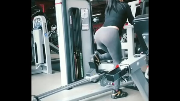Play MP4 - Jimena S&aacute;nchez en el gym