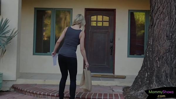 Petite latina fingered by_her stepmommy