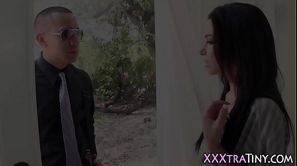 Nonton Lil Teen Mouth Spermed thumbnail