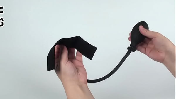 Nonton ポンプで男根をギュッとして、フェラや手コキをもっと気持ちよく thumbnail