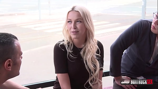 Karol Lilien Fucks In View And Embarrassing Environment! She Feels Amazing And Cums Like Crazy( On) thumbnail